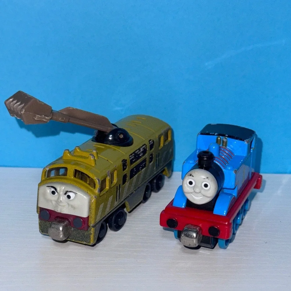 Thomas & Friends Take-n-Play Thomas and Diesel 10 Die-Cast Metal Train Lot